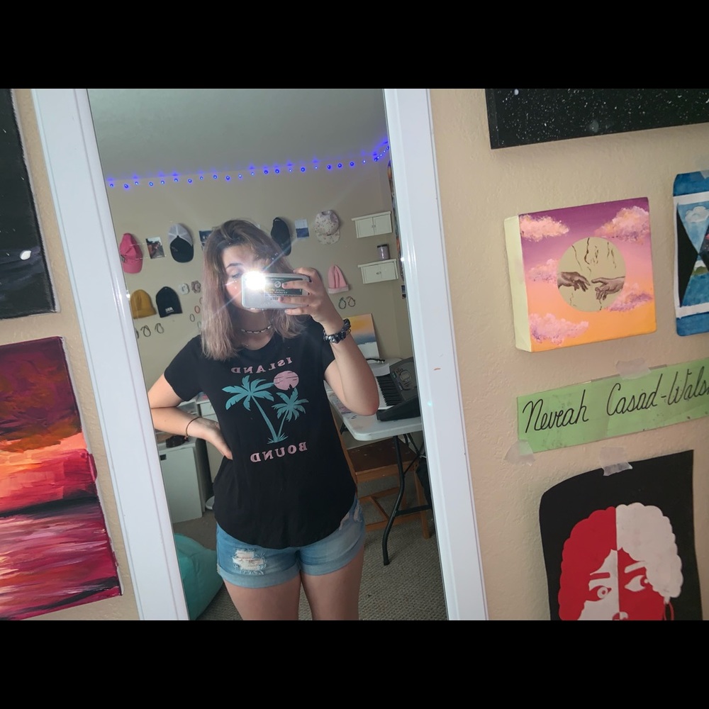 “Island bound” Tee